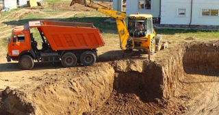 Разработка котлована Дагестанские Огни стоимость за от 563 руб. м3 - заказать работы по копке и рытью котлованов | траншей